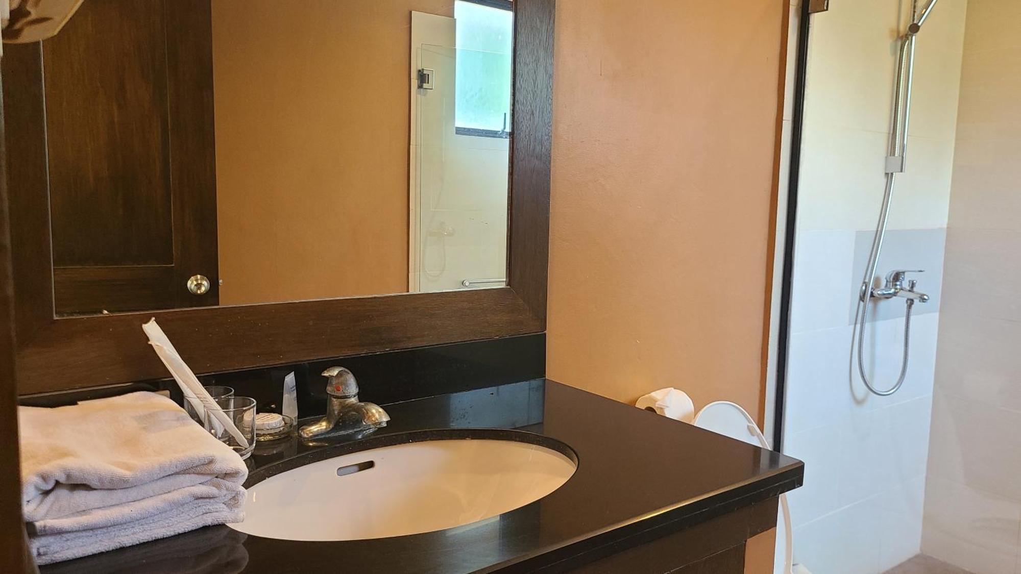 Coralpoint Gardens Suites & Residences 麦克坦 外观 照片